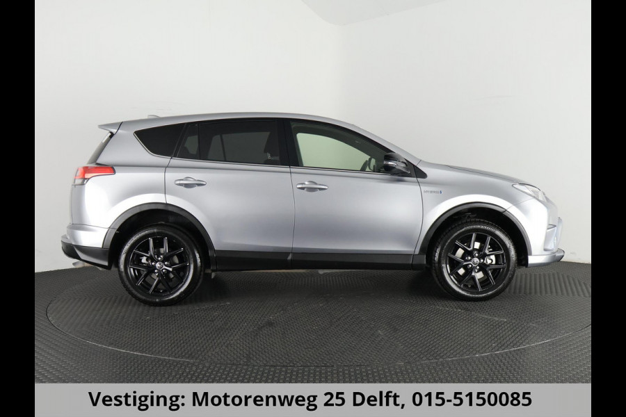 Toyota RAV4 2.5 HYBRID DYNAMIC SPORT GARANTIE 10-2028 ACHTERUITRIJ CAMERA . ADAPTIEVE CRUISE CONTROL . PARKEERSENSOREN VOOR & ACHTER .