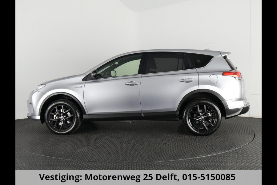 Toyota RAV4 2.5 HYBRID DYNAMIC SPORT GARANTIE 10-2028 ACHTERUITRIJ CAMERA . ADAPTIEVE CRUISE CONTROL . PARKEERSENSOREN VOOR & ACHTER .