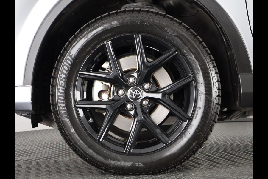 Toyota RAV4 2.5 HYBRID DYNAMIC SPORT GARANTIE 10-2028 ACHTERUITRIJ CAMERA . ADAPTIEVE CRUISE CONTROL . PARKEERSENSOREN VOOR & ACHTER .
