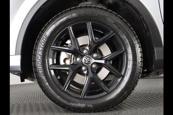 Toyota RAV4 2.5 HYBRID DYNAMIC SPORT GARANTIE 10-2028 ACHTERUITRIJ CAMERA . ADAPTIEVE CRUISE CONTROL . PARKEERSENSOREN VOOR & ACHTER .