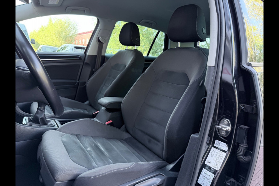 Volkswagen Golf 1.0 TSI R-Line Virtual/AppleCarPlay/Acc