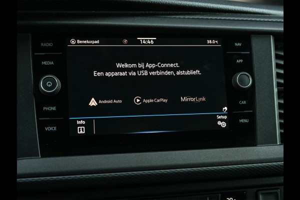 Volkswagen Transporter Caravelle 2.0 TDI L2H3 Highline 9p. | Trekhaak | PDC V+A | Stoelverwarming | Cruise Control | Apple Carplay |
