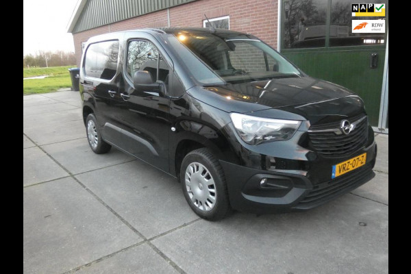 Opel Combo 1.5D L1H1 Edition *130pk* navi/camera* autom*