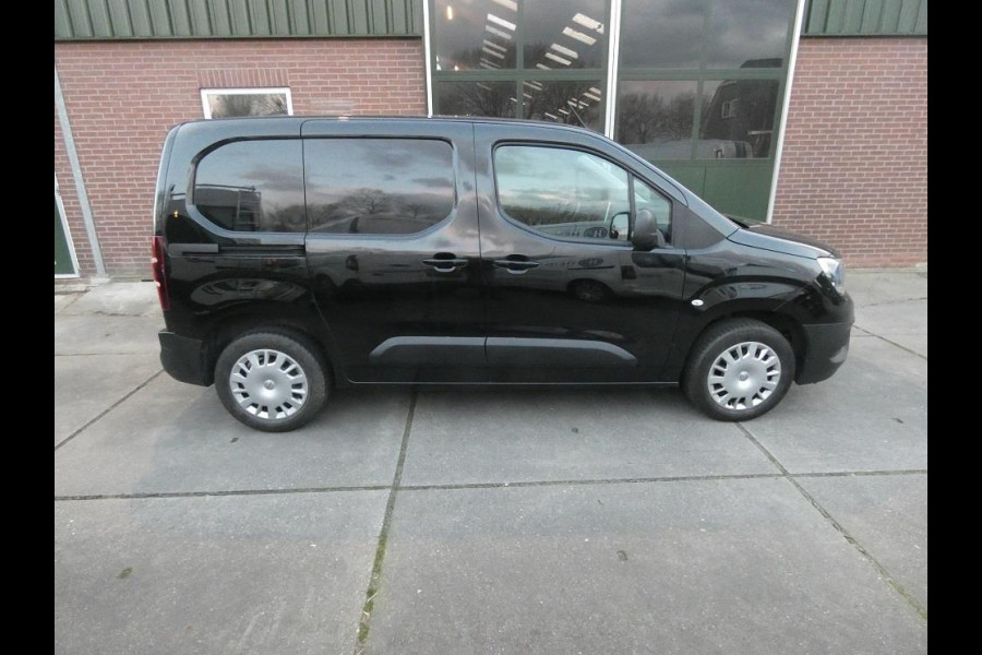 Opel Combo 1.5D L1H1 Edition *130pk* navi/camera* autom*