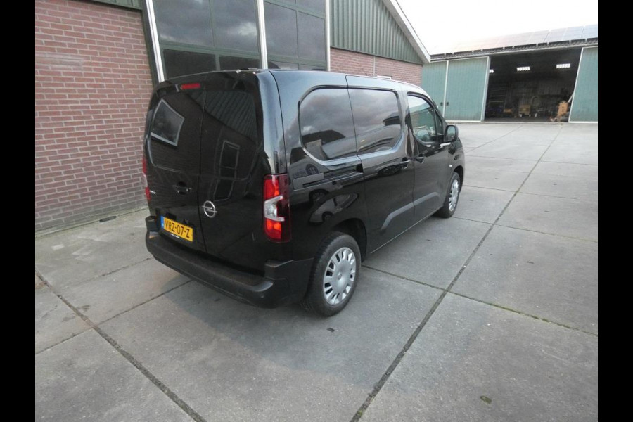 Opel Combo 1.5D L1H1 Edition *130pk* navi/camera* autom*