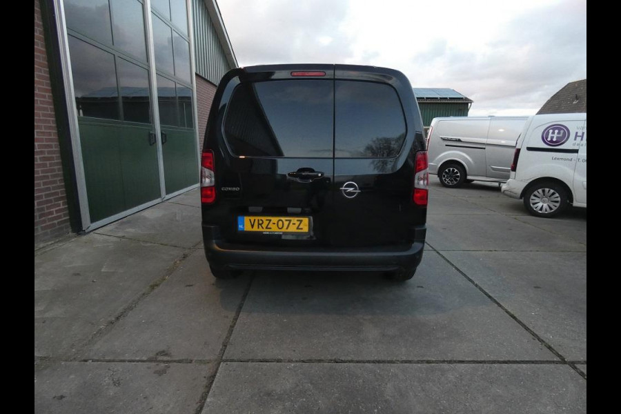 Opel Combo 1.5D L1H1 Edition *130pk* navi/camera* autom*