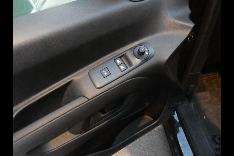 Opel Combo 1.5D L1H1 Edition *130pk* navi/camera* autom*