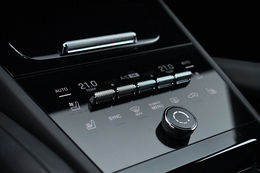 Porsche Cayenne Coupé 4.0 Turbo E-Hybrid GT Burmester PDCC Carbon HUD ACC 360