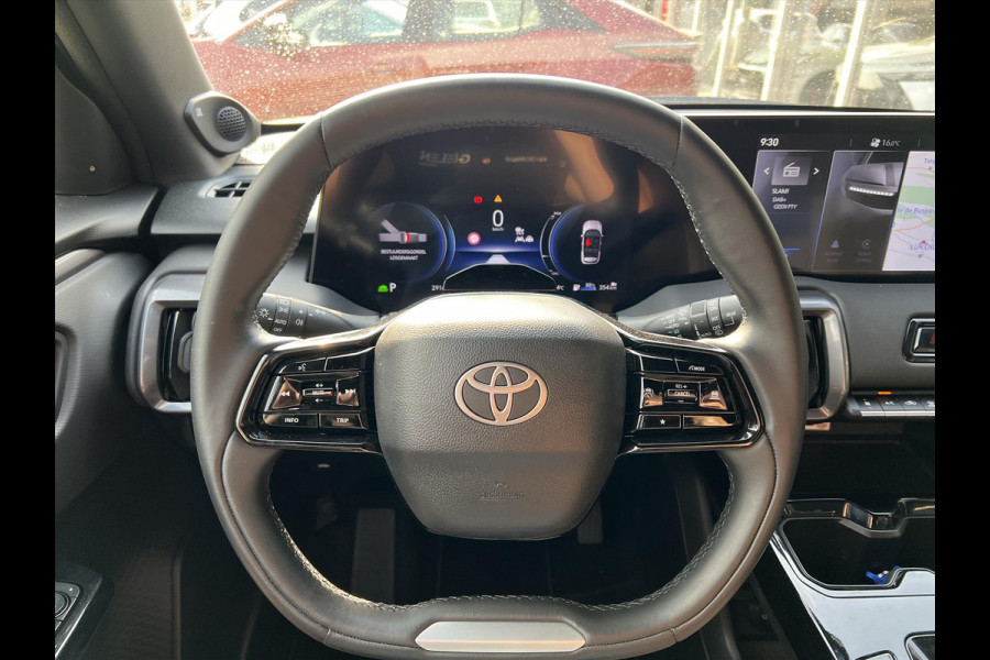 Toyota Urban Cruiser 61,1 kWh 174pk Executive | JBL, Stoel- Stuurverwarming, 360 graden camera
