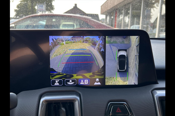 Toyota Urban Cruiser 61,1 kWh 174pk Executive | JBL, Stoel- Stuurverwarming, 360 graden camera