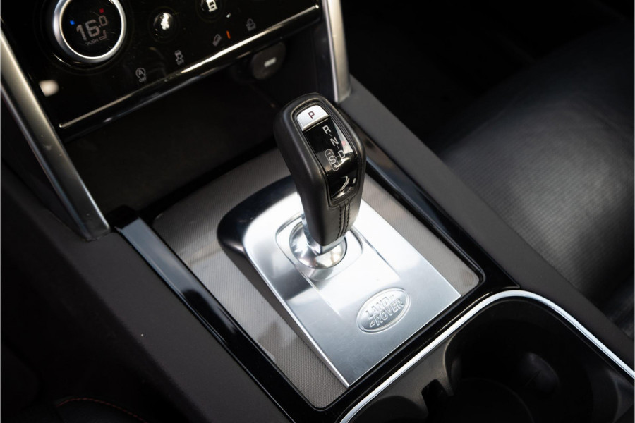Land Rover Discovery Sport P200 2.0 R-Dynamic S Panodak Leer Navigatie Camera Trekhaak Elek Achterklep