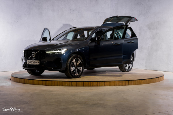 Volvo XC60 2.0 T6 Plug-in hybrid AWD Plus Dark | Panorama dak | Adaptieve cruise | Blis | Memory | Harman Kardon |