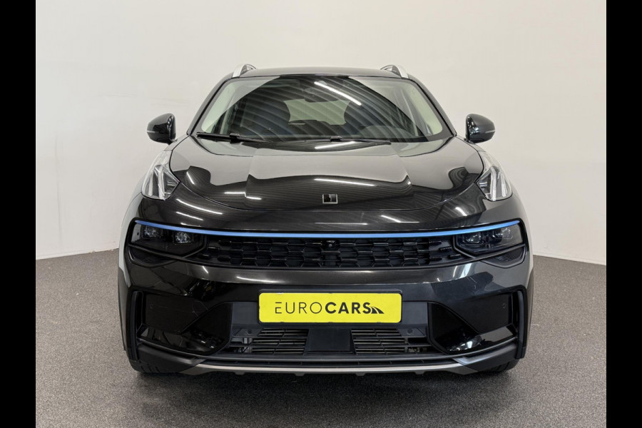 Lynk & Co 01 1.5 Panoramadak Navigatie Apple CarPlay Android Auto Camera Parkeerhulp Adaptive Cruise Control Dodehoekdetectie Stoelverwarming Climate Control Lichtmetalen velgen