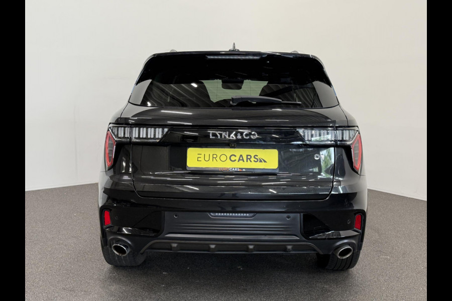 Lynk & Co 01 1.5 Panoramadak Navigatie Apple CarPlay Android Auto Camera Parkeerhulp Adaptive Cruise Control Dodehoekdetectie Stoelverwarming Climate Control Lichtmetalen velgen