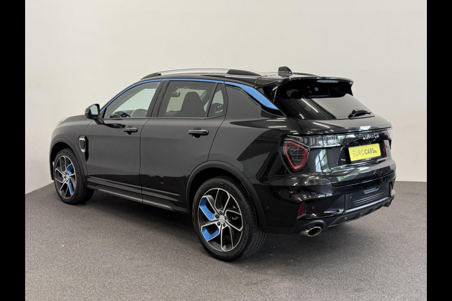 Lynk & Co 01 1.5 Panoramadak Navigatie Apple CarPlay Android Auto Camera Parkeerhulp Adaptive Cruise Control Dodehoekdetectie Stoelverwarming Climate Control Lichtmetalen velgen