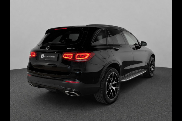 Mercedes-Benz GLC 300e 4MATIC AMG Night | Trekhaak | Camera | Carplay | Treeplanken | Dealer onderhouden