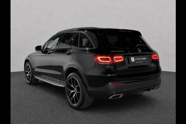 Mercedes-Benz GLC 300e 4MATIC AMG Night | Trekhaak | Camera | Carplay | Treeplanken | Dealer onderhouden