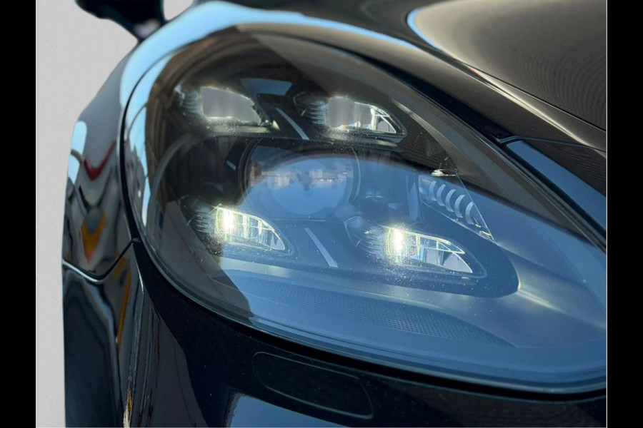 Porsche Panamera Sport Turismo 4.0 Turbo VOL!!!(Panorama, Sportuitlaat, 18-delige stoelen, Sport Chrono, Stoelkoeling, Etc)