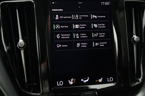 Volvo XC60 2.0 B5 / PANO / ACC / CAMERA / KEYLESS / STUUR+STOELVERW