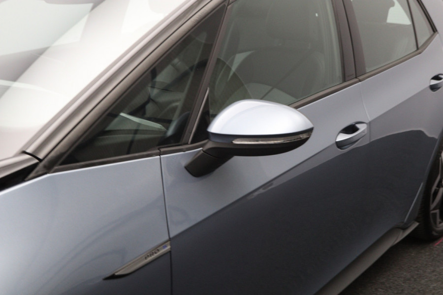 Volkswagen ID.3 Pro 204 PK S 77 kWh, Adap. Cruise Control, Warmtepomp, Stoelverwarming