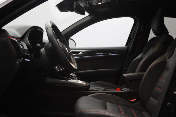 Renault Arkana 1.6 E-Tech hybrid 145 PK R.S. Line E-Tech engineered, Schuif-Kanteldak, leder, Adap. Cruise Control, Camera