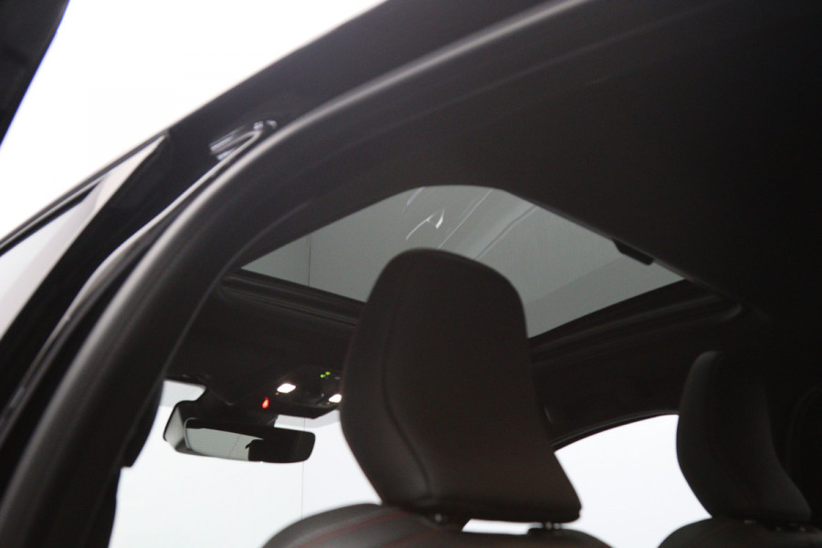 Renault Arkana 1.6 E-Tech hybrid 145 PK R.S. Line E-Tech engineered, Schuif-Kanteldak, leder, Adap. Cruise Control, Camera