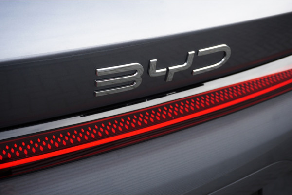 BYD SEAL U 1.5 DM-i FWD Boost 218PK | SUPER LUXE | 6 JR GARANTIE
