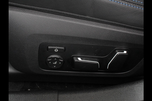 BMW 3 Serie Touring 330e M-Sport PHEV Digitale Cockpit Climate control Stoel verwarming LED Sfeer verlichting Lichtmetalen velgen Navigatie Apple carplay/ Android auto Parkeersensoren
