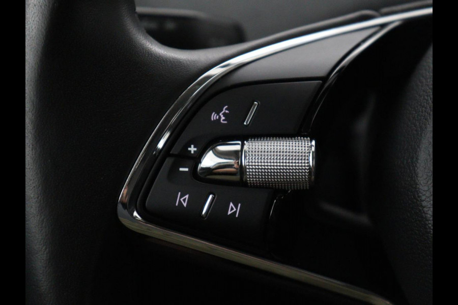 Škoda Enyaq iV 60 | SOH 90,8% | Half leder | Cruise control | Carplay | Sfeerverlichting | Camera | Park assist | Climate control | Elektrische achterklep | Trekhaak