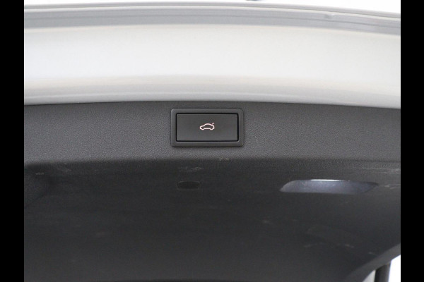 Škoda Enyaq iV 60 | SOH 90,8% | Half leder | Cruise control | Carplay | Sfeerverlichting | Camera | Park assist | Climate control | Elektrische achterklep | Trekhaak