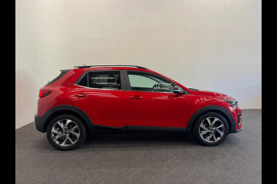 Kia Stonic 1.0 74kW GT Line Automaat Navigatie Apple Carplay Android Auto Camera Parkeersensoren achter Adaptive Cruise Control Stoel- en stuurverwarming Full Led Half leder Climate Control Lichtmetalen velgen