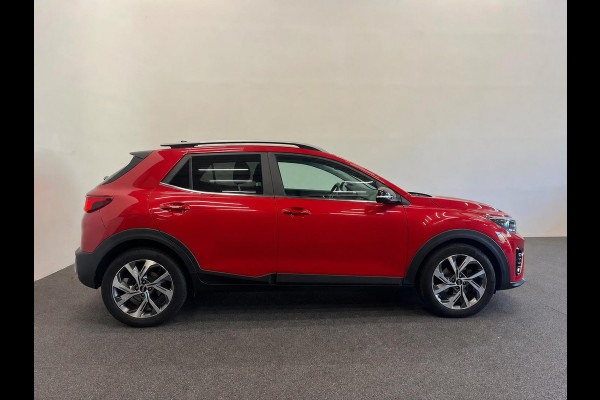 Kia Stonic 1.0 74kW GT Line Automaat Navigatie Apple Carplay Android Auto Camera Parkeersensoren achter Adaptive Cruise Control Stoel- en stuurverwarming Full Led Half leder Climate Control Lichtmetalen velgen