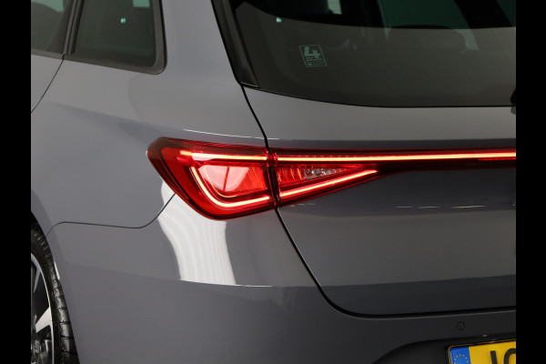 Seat Leon Sportstourer FR Business 1.5 TSI eHybrid 204pk | 18 inch lichtmetalen velgen
