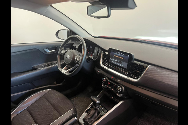 Kia Stonic 1.0 74kW GT Line Automaat Navigatie Apple Carplay Android Auto Camera Parkeersensoren achter Adaptive Cruise Control Stoel- en stuurverwarming Full Led Half leder Climate Control Lichtmetalen velgen