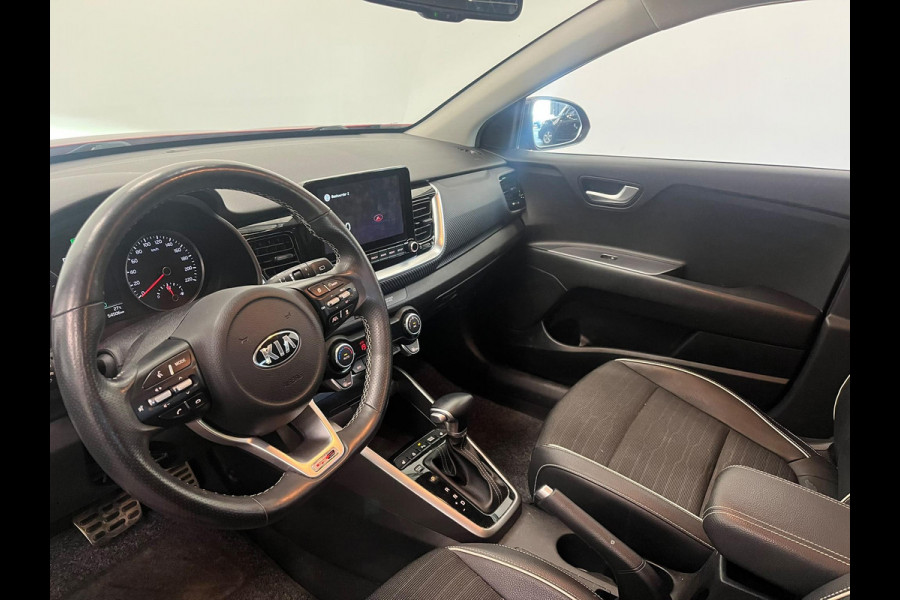 Kia Stonic 1.0 74kW GT Line Automaat Navigatie Apple Carplay Android Auto Camera Parkeersensoren achter Adaptive Cruise Control Stoel- en stuurverwarming Full Led Half leder Climate Control Lichtmetalen velgen