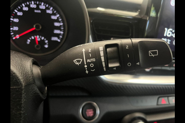 Kia Stonic 1.0 74kW GT Line Automaat Navigatie Apple Carplay Android Auto Camera Parkeersensoren achter Adaptive Cruise Control Stoel- en stuurverwarming Full Led Half leder Climate Control Lichtmetalen velgen