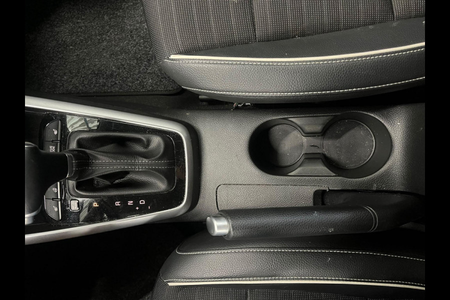 Kia Stonic 1.0 74kW GT Line Automaat Navigatie Apple Carplay Android Auto Camera Parkeersensoren achter Adaptive Cruise Control Stoel- en stuurverwarming Full Led Half leder Climate Control Lichtmetalen velgen
