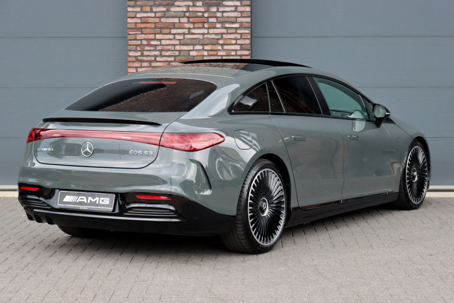Mercedes-Benz EQS AMG 53 4MATIC+ 108 kWh | Manufaktur | Keramisch | Achterasbesturing | Hyperscreen | Carbon | HUD | Massage | Verwarmd Stuurwiel | Stoelventilatie | Luchtvering |