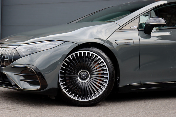 Mercedes-Benz EQS AMG 53 4MATIC+ 108 kWh | Manufaktur | Keramisch | Achterasbesturing | Hyperscreen | Carbon | HUD | Massage | Verwarmd Stuurwiel | Stoelventilatie | Luchtvering |