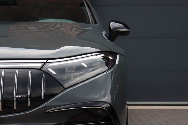 Mercedes-Benz EQS AMG 53 4MATIC+ 108 kWh | Manufaktur | Keramisch | Achterasbesturing | Hyperscreen | Carbon | HUD | Massage | Verwarmd Stuurwiel | Stoelventilatie | Luchtvering |