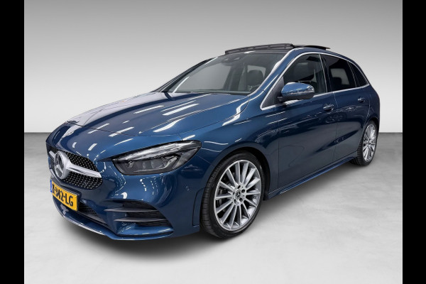 Mercedes-Benz B-Klasse 180 AMG-EDITION PREMIUM PLUS 19'' PANO/BURMESTER/STOEL-M/SFEERVERL/360CAM/DAB/CARPLAY///