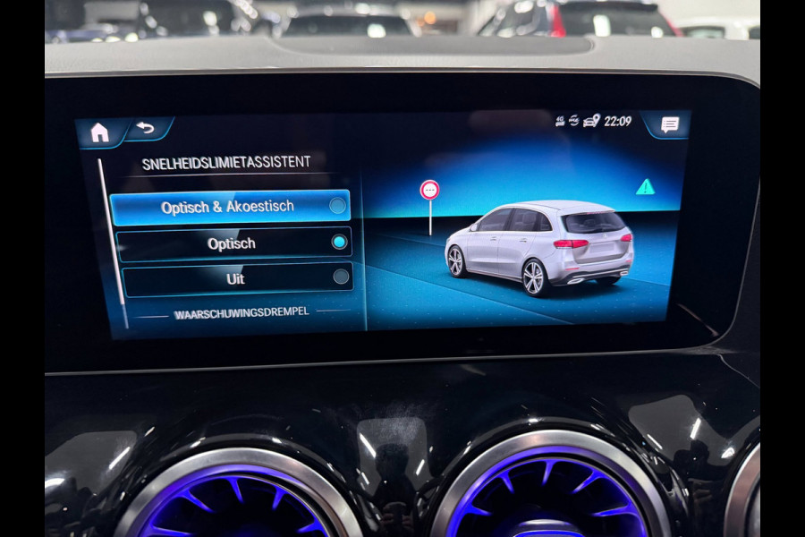Mercedes-Benz B-Klasse 180 AMG-EDITION PREMIUM PLUS 19'' PANO/BURMESTER/STOEL-M/SFEERVERL/360CAM/DAB/CARPLAY///
