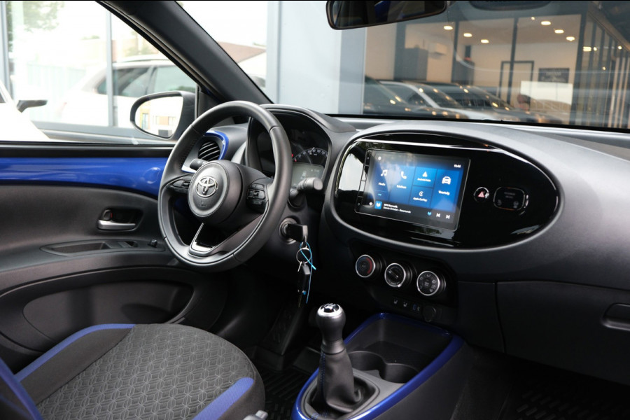 Toyota Aygo X 1.0 VVT-i MT *TeamPlayer* 11.440km!! Apple Carplay + Camera ALS NIEUW