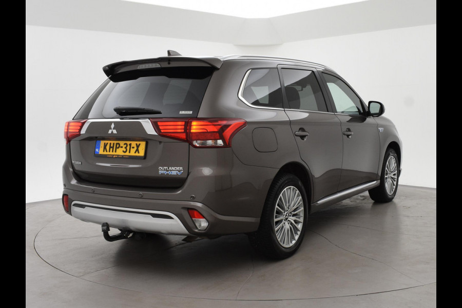 Mitsubishi Outlander 2.4 PHEV INTENSE+ 4WD + LEDER EXCLUSIVE | 360 CAMERA | CARPLAY | TREKHAAK | STOEL/STUURVERW.