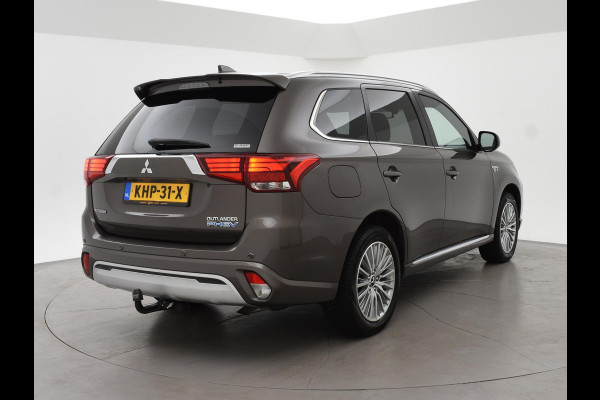 Mitsubishi Outlander 2.4 PHEV INTENSE+ 4WD + LEDER EXCLUSIVE | 360 CAMERA | CARPLAY | TREKHAAK | STOEL/STUURVERW.