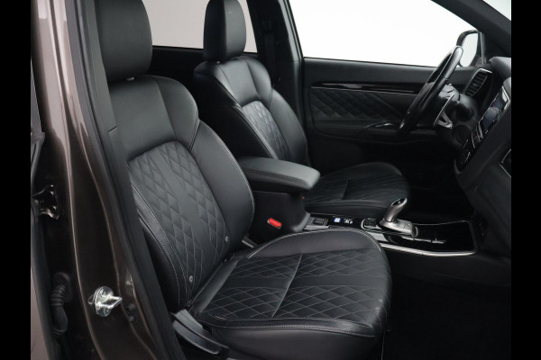 Mitsubishi Outlander 2.4 PHEV INTENSE+ 4WD + LEDER EXCLUSIVE | 360 CAMERA | CARPLAY | TREKHAAK | STOEL/STUURVERW.