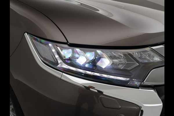 Mitsubishi Outlander 2.4 PHEV INTENSE+ 4WD + LEDER EXCLUSIVE | 360 CAMERA | CARPLAY | TREKHAAK | STOEL/STUURVERW.