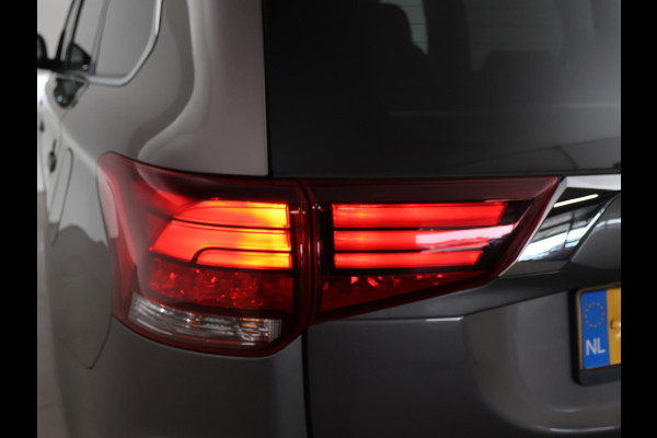 Mitsubishi Outlander 2.4 PHEV INTENSE+ 4WD + LEDER EXCLUSIVE | 360 CAMERA | CARPLAY | TREKHAAK | STOEL/STUURVERW.