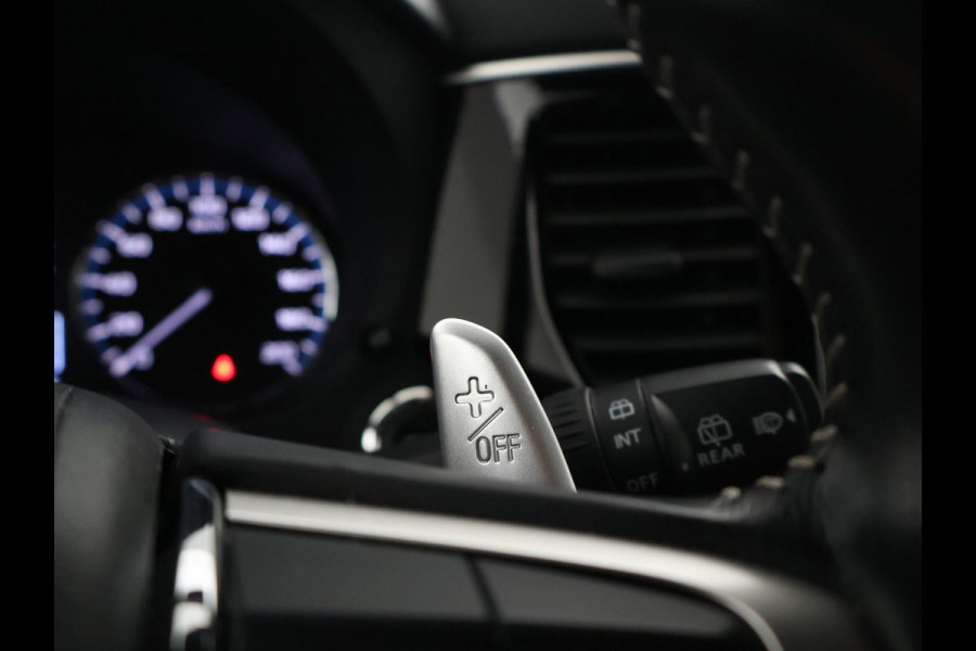 Mitsubishi Outlander 2.4 PHEV INTENSE+ 4WD + LEDER EXCLUSIVE | 360 CAMERA | CARPLAY | TREKHAAK | STOEL/STUURVERW.