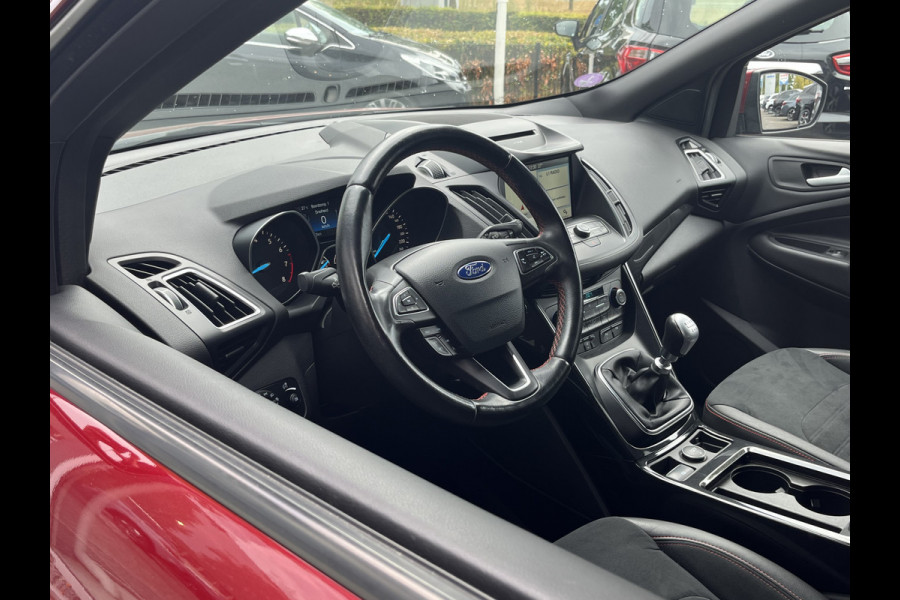 Ford Kuga 1.5 EcoBoost ST Line 150pk/110kW 6-bak | Trekhaak | Elek. achterklep | 19'' | Bi-Xenon | Climate | Navi | Camera | etc. etc.